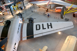 udvar hazy ju 52